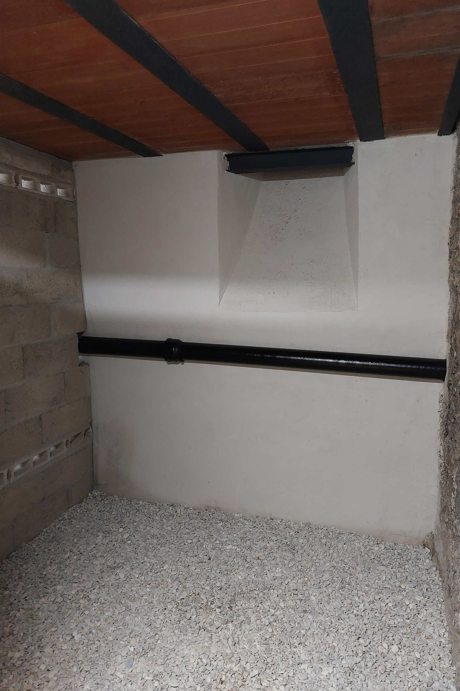 Réseau d'assainissement et plancher renforcé dans les caves